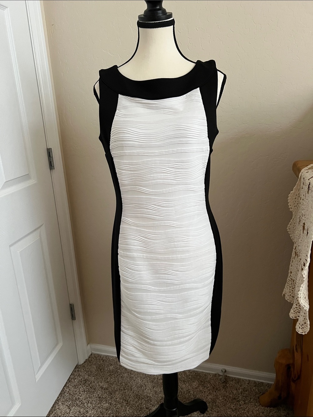 Calvin Klein Black and White Textured Sheath Midi Dress